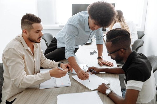 Améliorer les liens avec les parents : les meilleurs outils de communication en ligne pour les services de garde d"enfants.